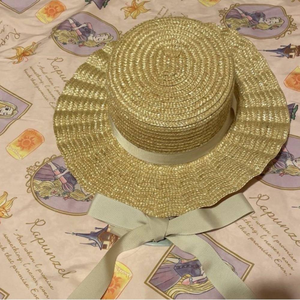 Chic Straw Sun Hat with Ribbon - image 1